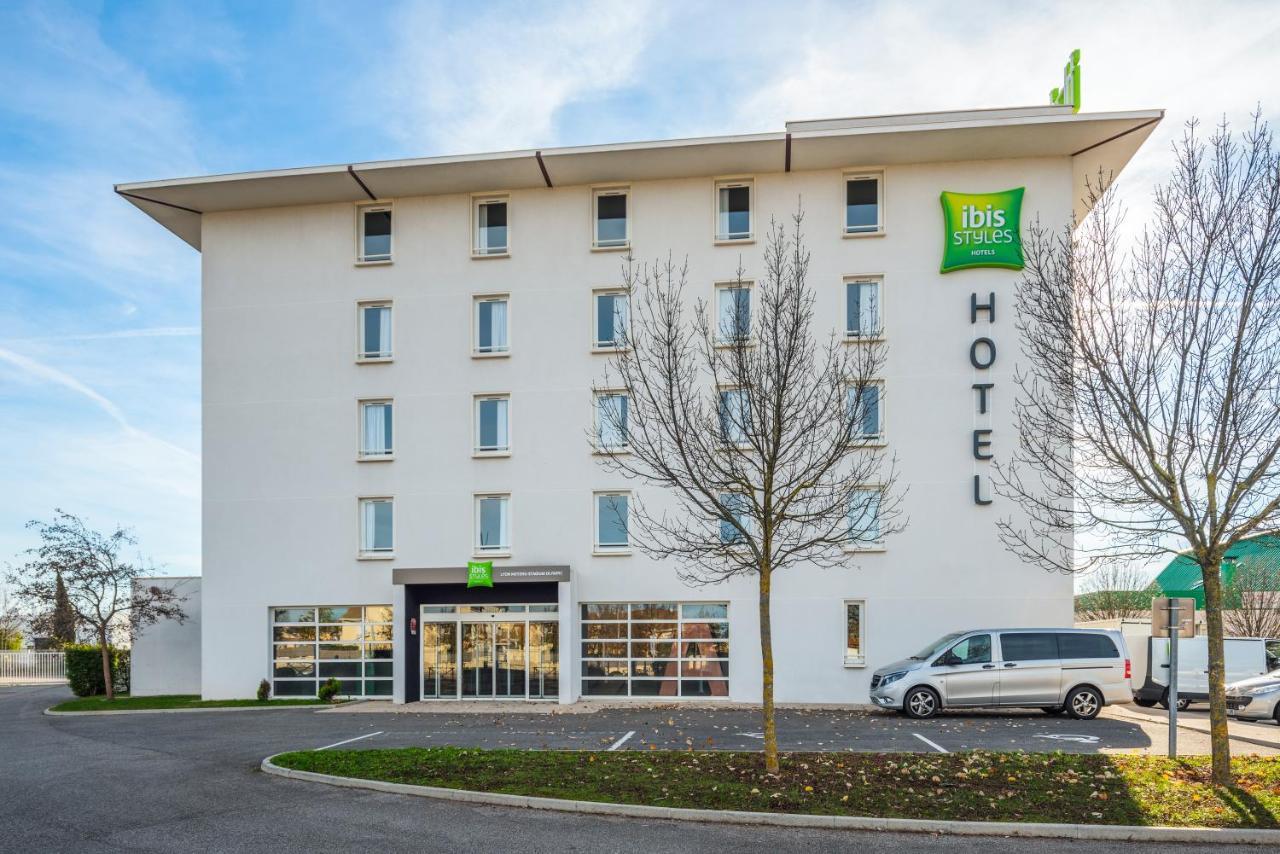 Ibis Styles Lyon Meyzieu Arena Stadium 외부 사진